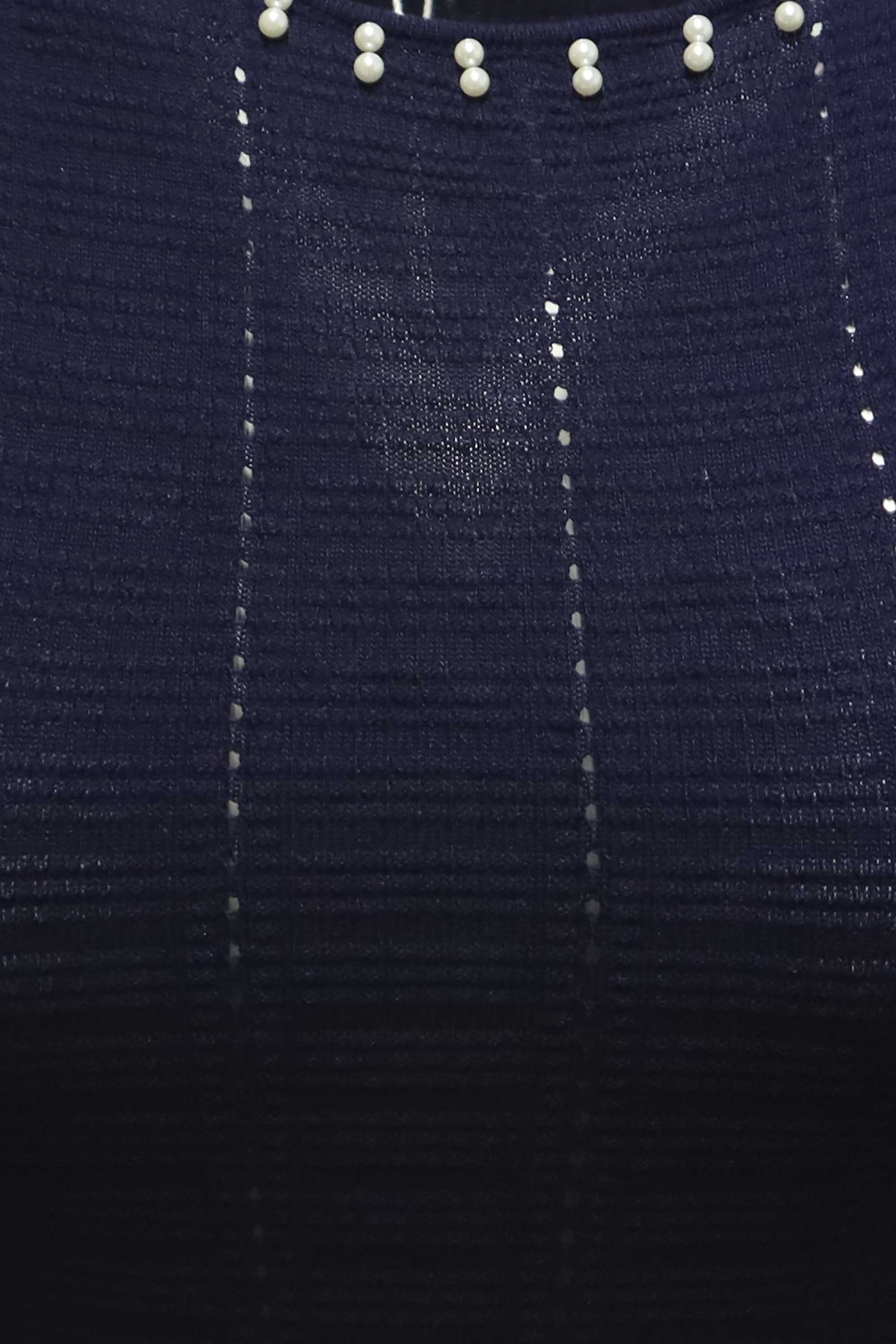 027103-3
